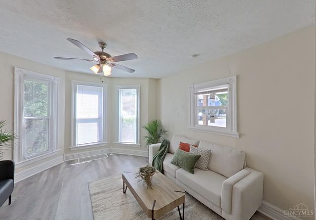 1100 Hughes Street, Middletown, OH 45042