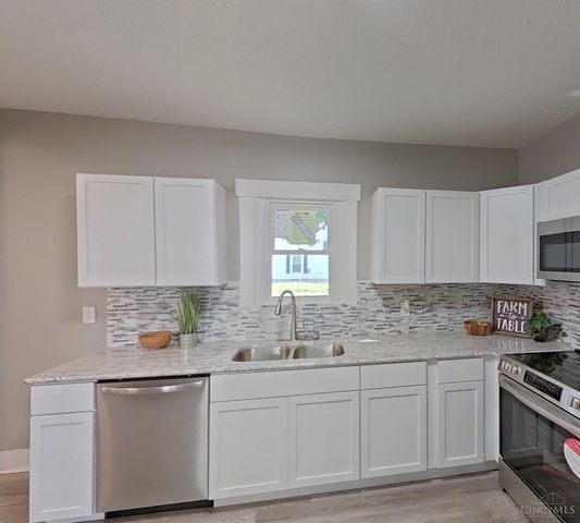 1100 Hughes Street, Middletown, OH 45042