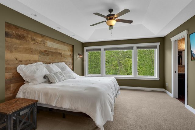 15270 Branch Circle, Lakeville, MN 55306