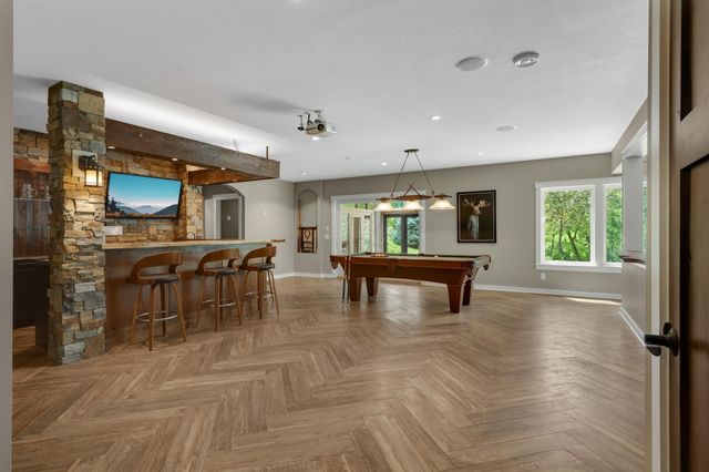 15270 Branch Circle, Lakeville, MN 55306
