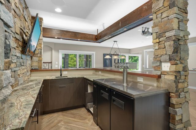 15270 Branch Circle, Lakeville, MN 55306