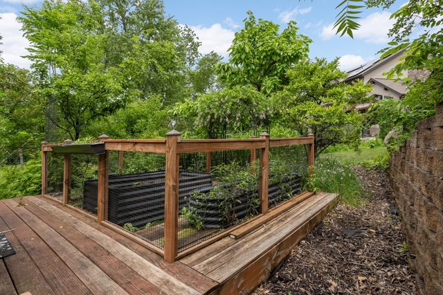 15270 Branch Circle, Lakeville, MN 55306
