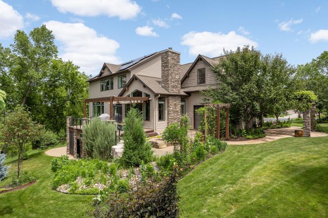15270 Branch Circle, Lakeville, MN 55306