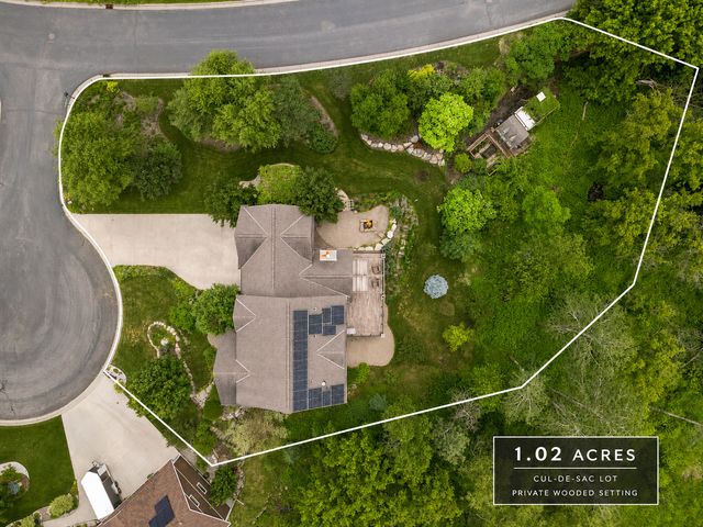 15270 Branch Circle, Lakeville, MN 55306