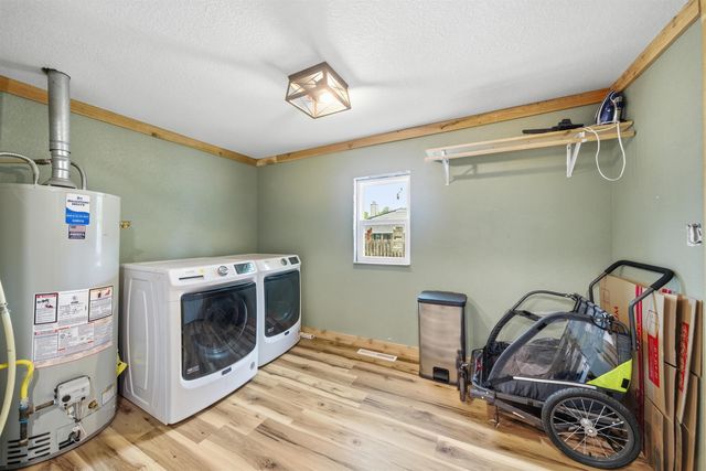 1206 Henry, Augusta, KS 67010