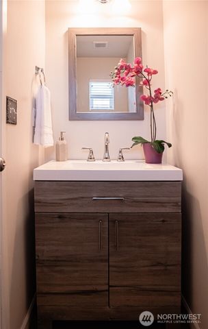 20231 4th Place W, Lynnwood, WA 98036