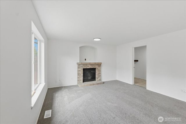 8228 184th Street Ct E, Puyallup, WA 98375