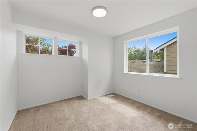 8228 184th Street Ct E, Puyallup, WA 98375