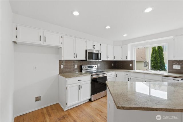 8228 184th Street Ct E, Puyallup, WA 98375