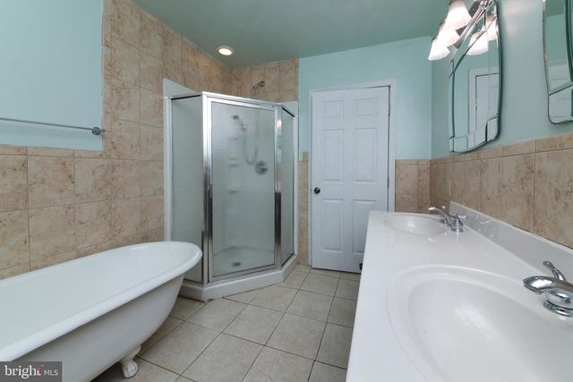 705 W 64TH AVE, Philadelphia, PA 19126