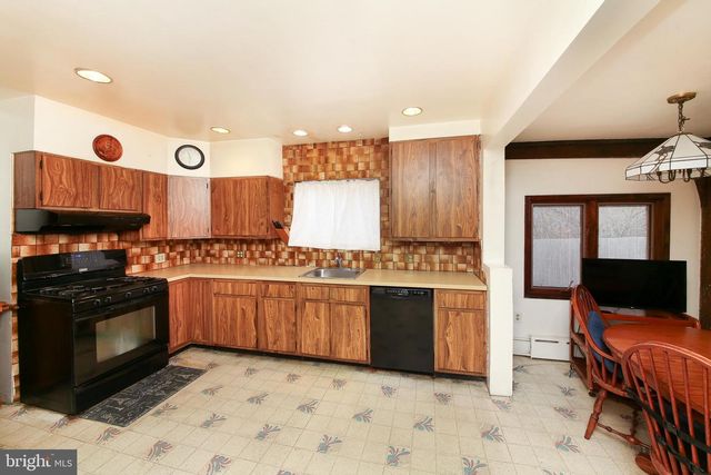 705 W 64TH AVE, Philadelphia, PA 19126