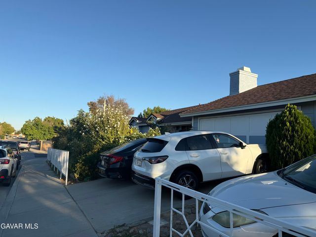 1816 E Avenue R-4, Palmdale, CA 93550