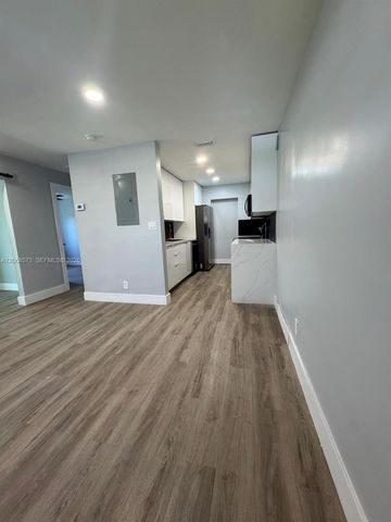 2865 NE 13th Avenue 1, Pompano Beach, FL 33064