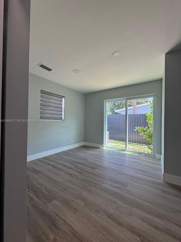2865 NE 13th Avenue 1, Pompano Beach, FL 33064