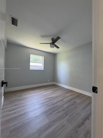2865 NE 13th Avenue 1, Pompano Beach, FL 33064