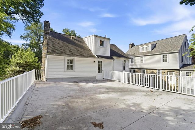 570 STRATHMORE RD, Havertown, PA 19083