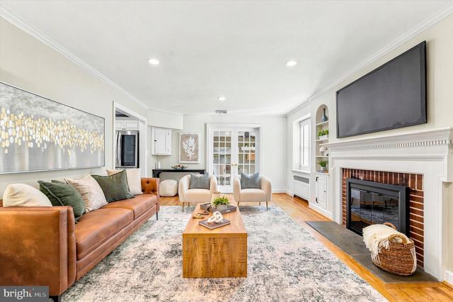 570 STRATHMORE RD, Havertown, PA 19083
