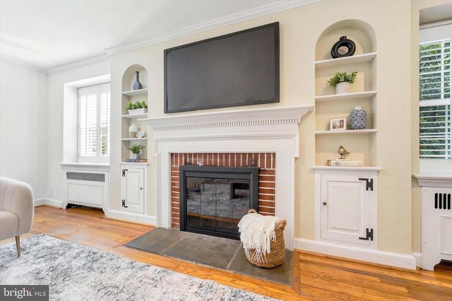 570 STRATHMORE RD, Havertown, PA 19083