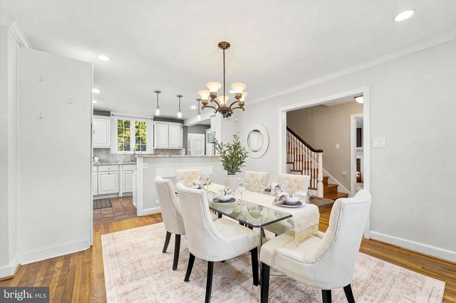 570 STRATHMORE RD, Havertown, PA 19083
