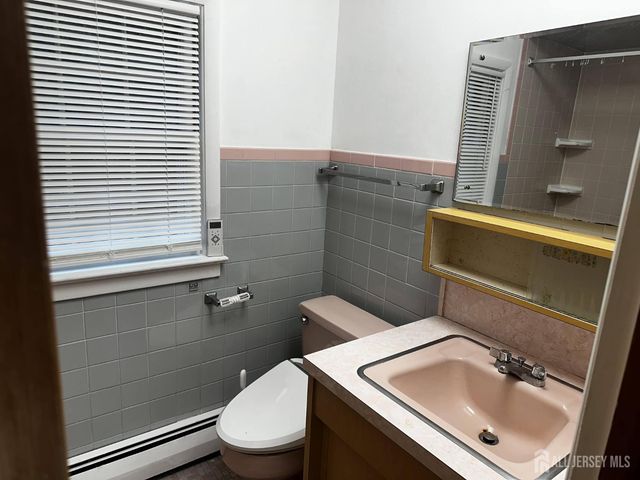 7 Paul Street, East Brunswick, NJ 08816