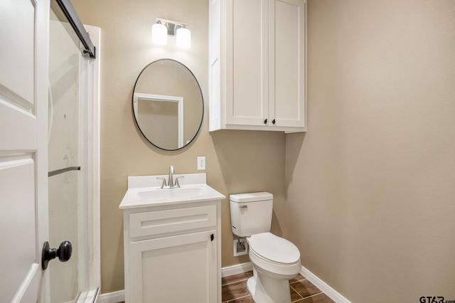 1720 Outer Dr, Tyler, TX 75701