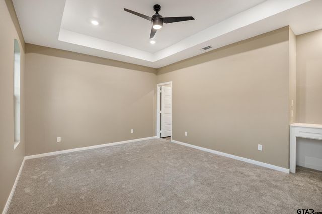 1720 Outer Dr, Tyler, TX 75701