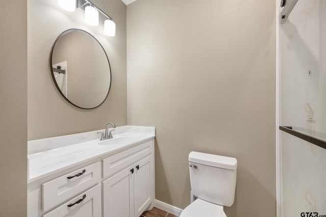 1720 Outer Dr, Tyler, TX 75701