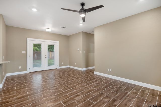 1720 Outer Dr, Tyler, TX 75701