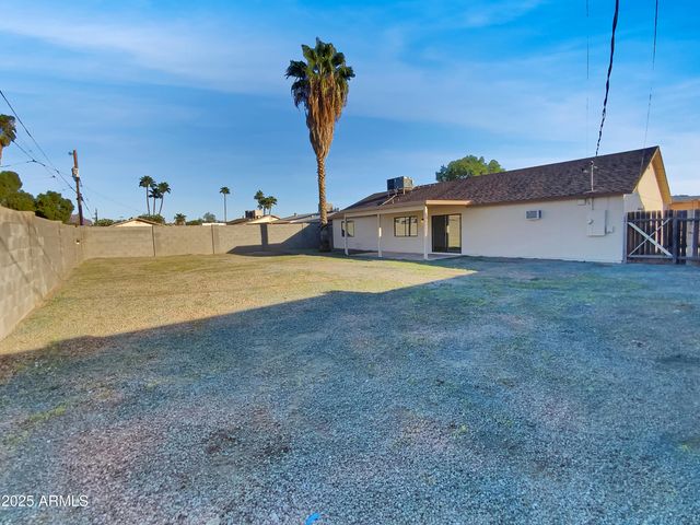 690 E OSAGE Avenue, Apache Junction, AZ 85119