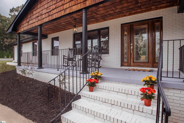 918 N Old Pendleton Road, Liberty, SC 29657