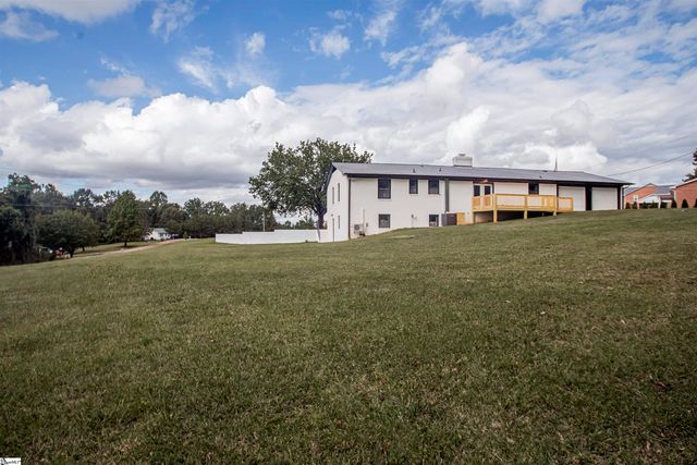 918 N Old Pendleton Road, Liberty, SC 29657