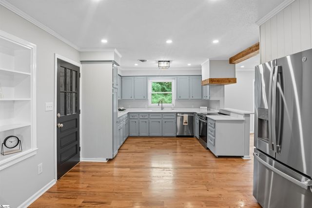 918 N Old Pendleton Road, Liberty, SC 29657