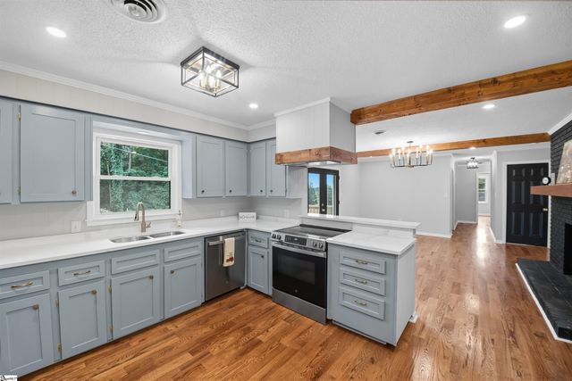 918 N Old Pendleton Road, Liberty, SC 29657