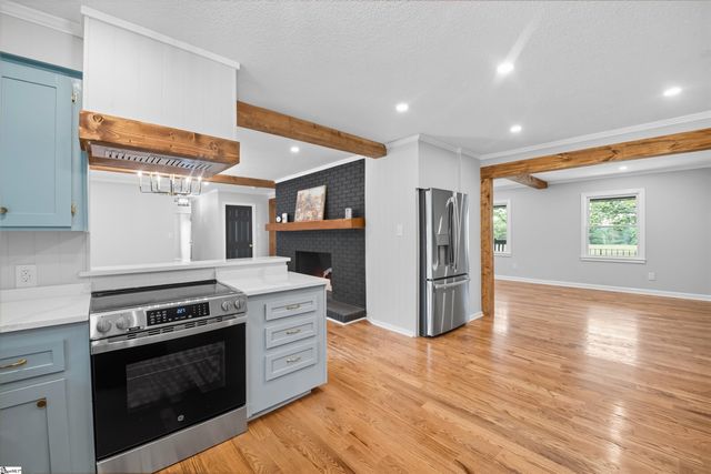 918 N Old Pendleton Road, Liberty, SC 29657