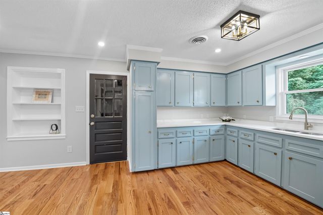 918 N Old Pendleton Road, Liberty, SC 29657