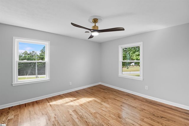 918 N Old Pendleton Road, Liberty, SC 29657