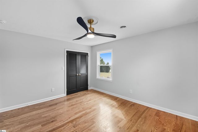 918 N Old Pendleton Road, Liberty, SC 29657