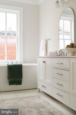 207 S ALFRED ST S, Alexandria, VA 22314