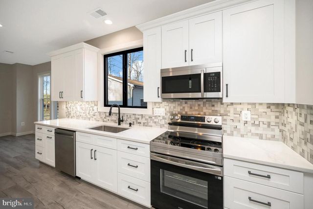 430 LIBERTY BLVD, Locust Grove, VA 22508