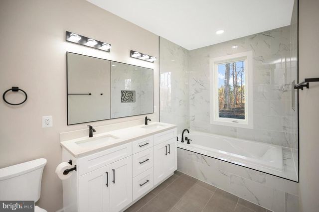 430 LIBERTY BLVD, Locust Grove, VA 22508