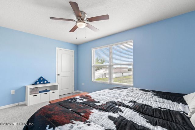 261 RIVER HILL Drive, Welaka, FL 32193