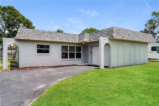 7323 Barragan RD, Fort Myers, FL 33967
