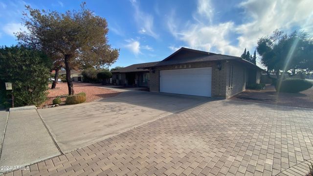 6823 W UNION HILLS Drive, Glendale, AZ 85308
