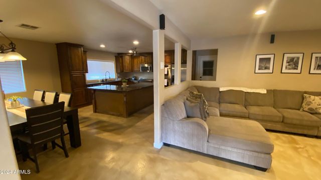 6823 W UNION HILLS Drive, Glendale, AZ 85308