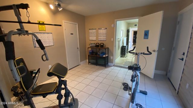 6823 W UNION HILLS Drive, Glendale, AZ 85308