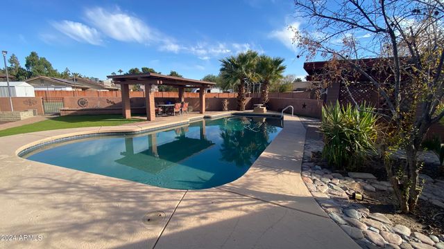 6823 W UNION HILLS Drive, Glendale, AZ 85308