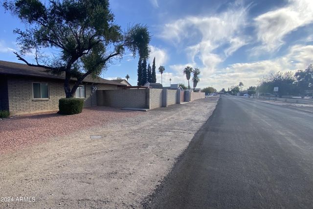 6823 W UNION HILLS Drive, Glendale, AZ 85308