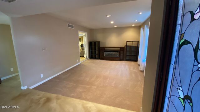 6823 W UNION HILLS Drive, Glendale, AZ 85308
