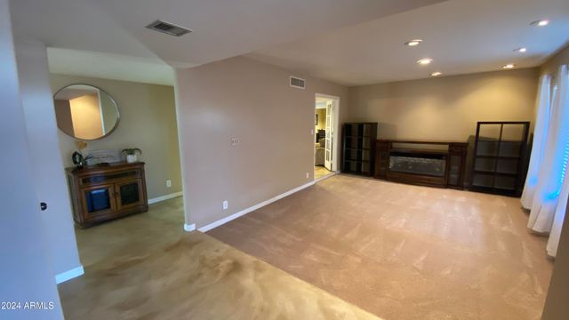 6823 W UNION HILLS Drive, Glendale, AZ 85308