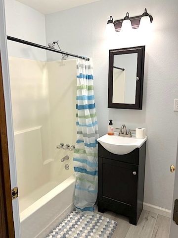 369 Buchanan St, Larose, LA 70373